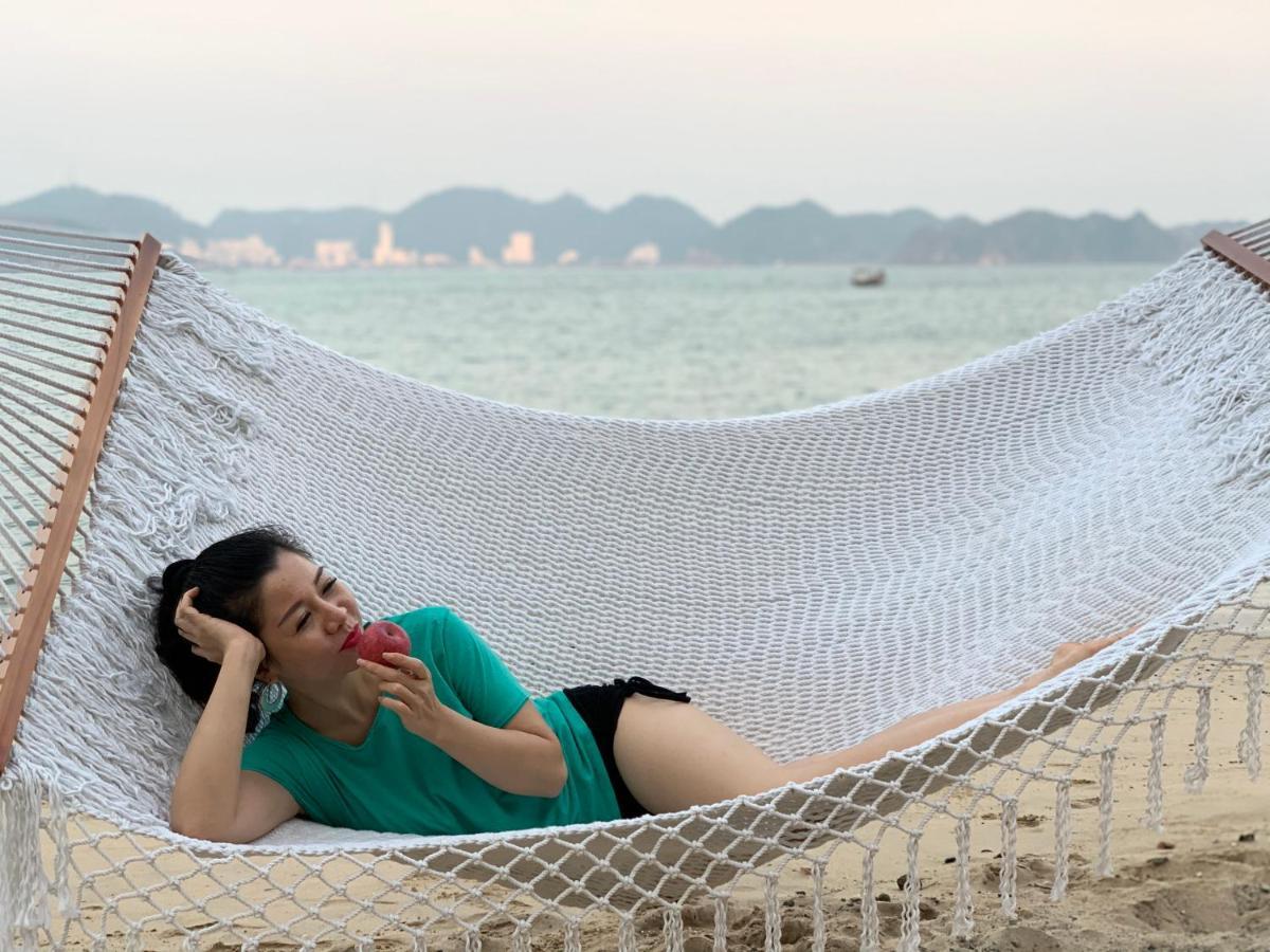 Ocean Beach Resort カットバ島 エクステリア 写真